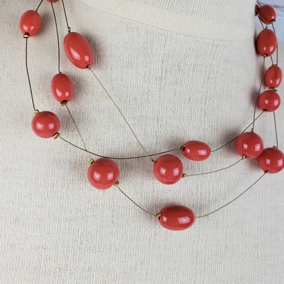 Multi Strand Illusion Wire Coral Bead Goldtone Floating Necklace Adjustable - Picture 7 of 7